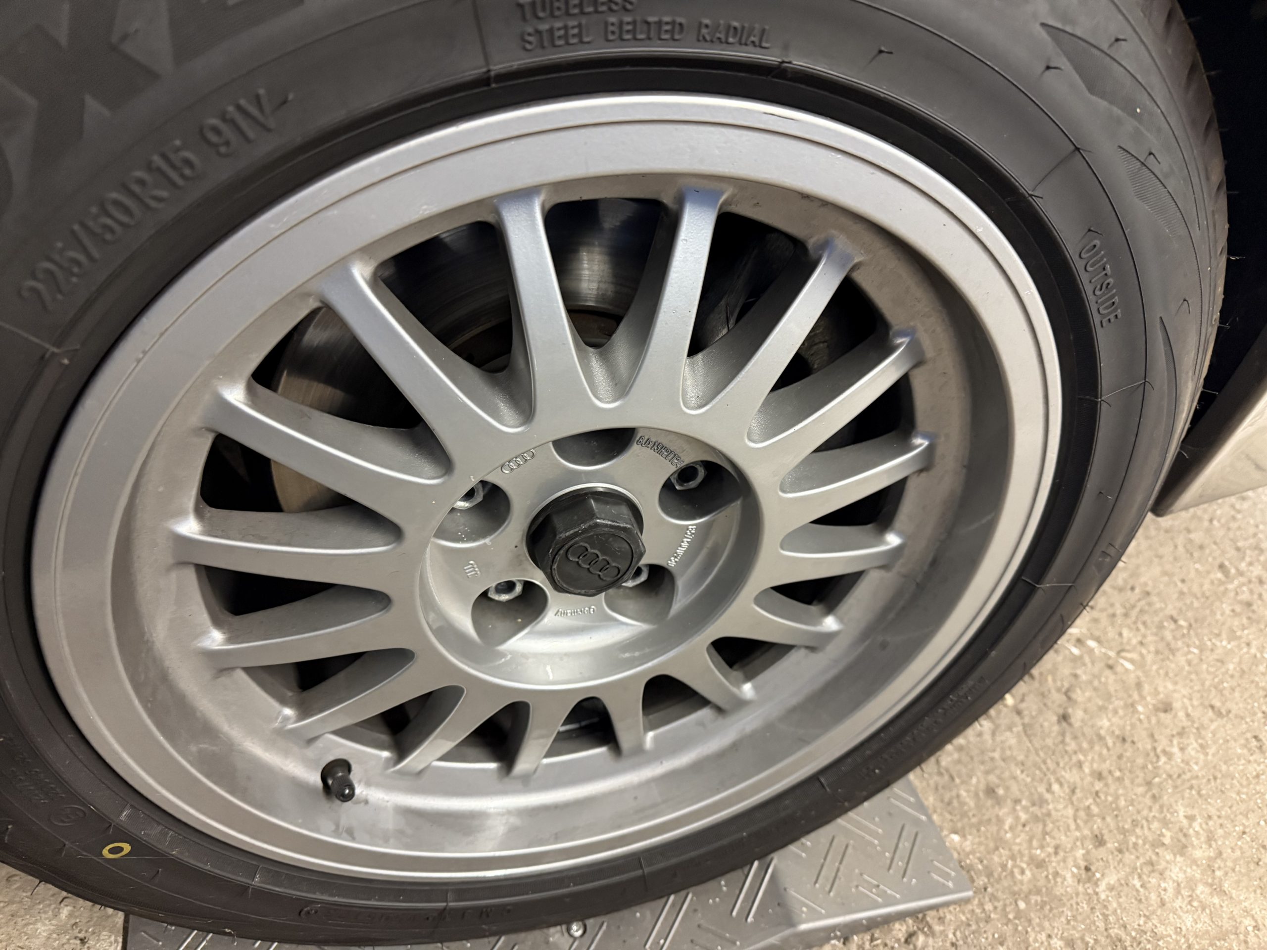 
								Audi Quattro 20V RR-Motor 100 Stück wurden gebaut full									