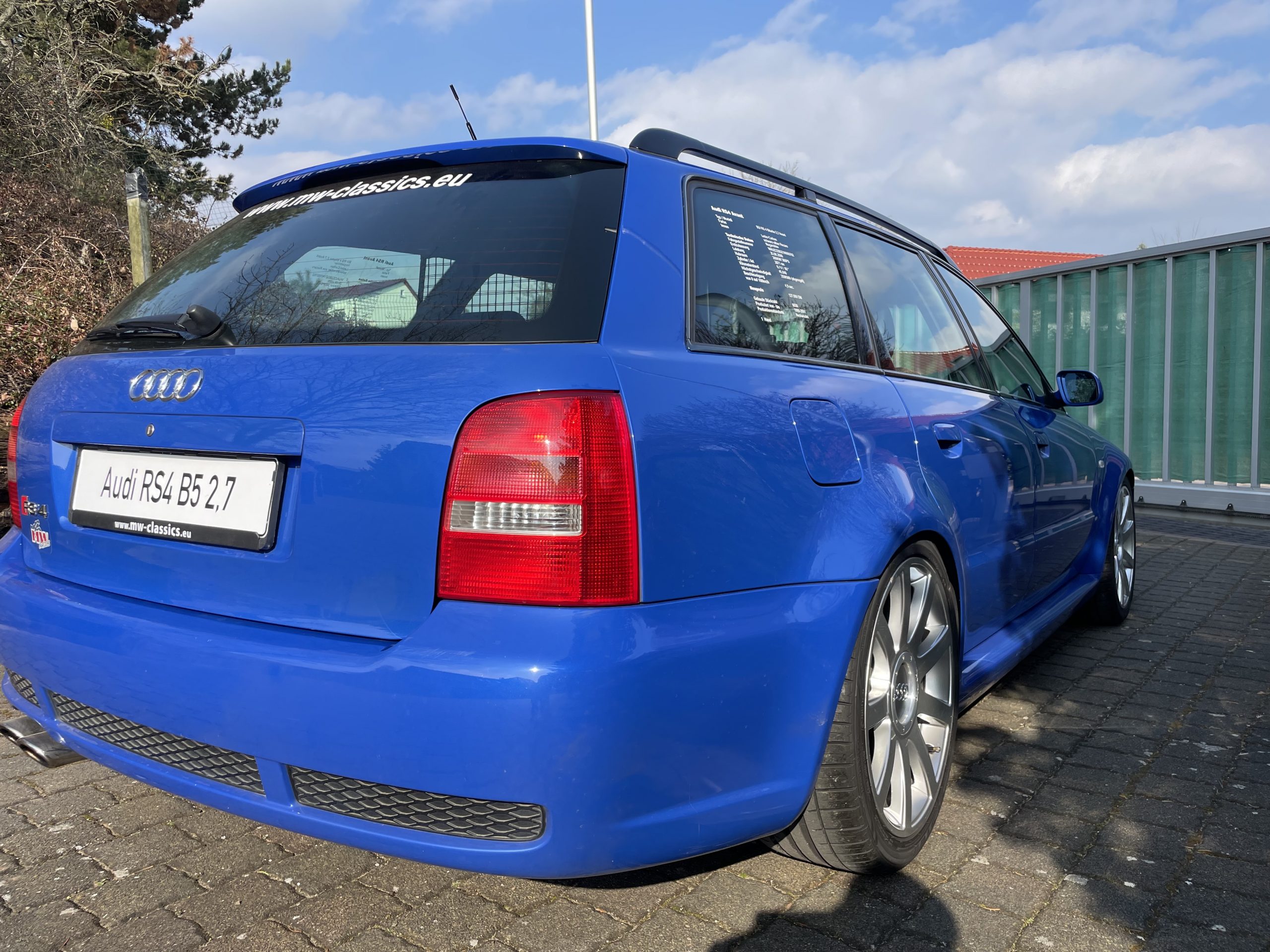 
								Audi RS 4 B5 Avant full									