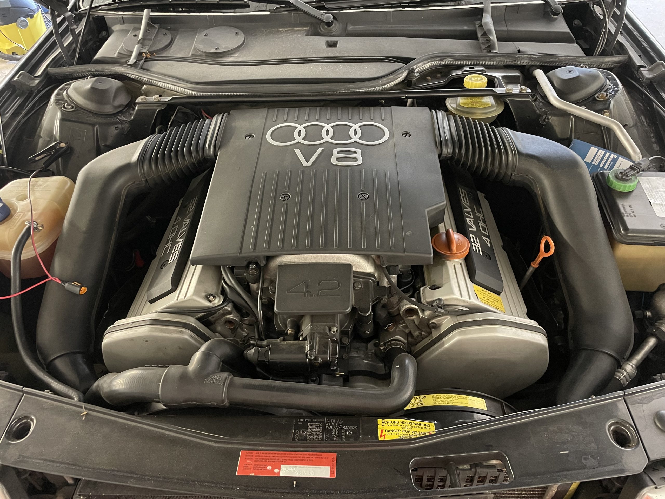 
								Audi V8 D1 4,2 quattro Exclusive “Ferdinand” full									