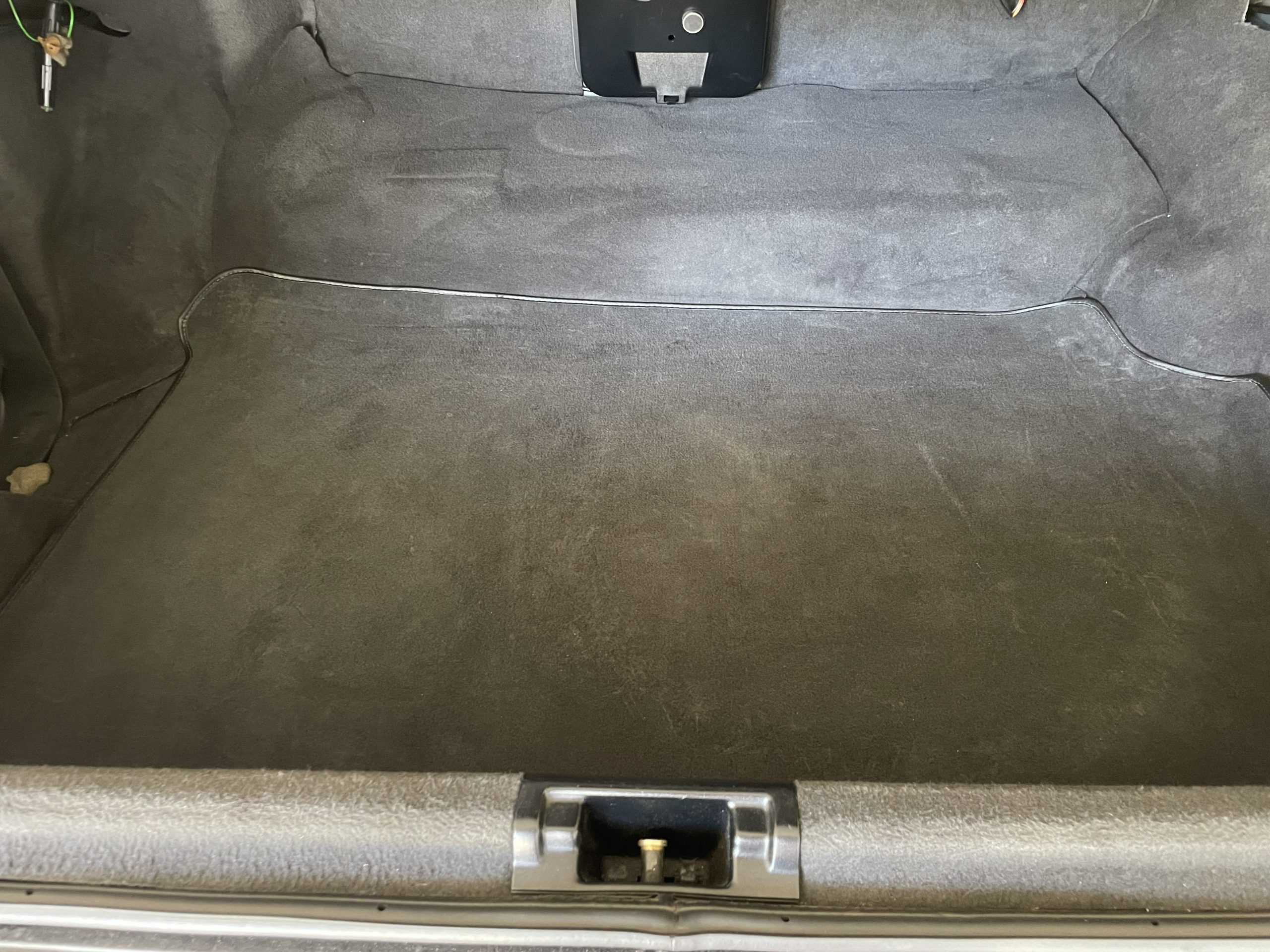 
								Audi V8 D1 4,2 quattro Exclusive “Ferdinand” full									