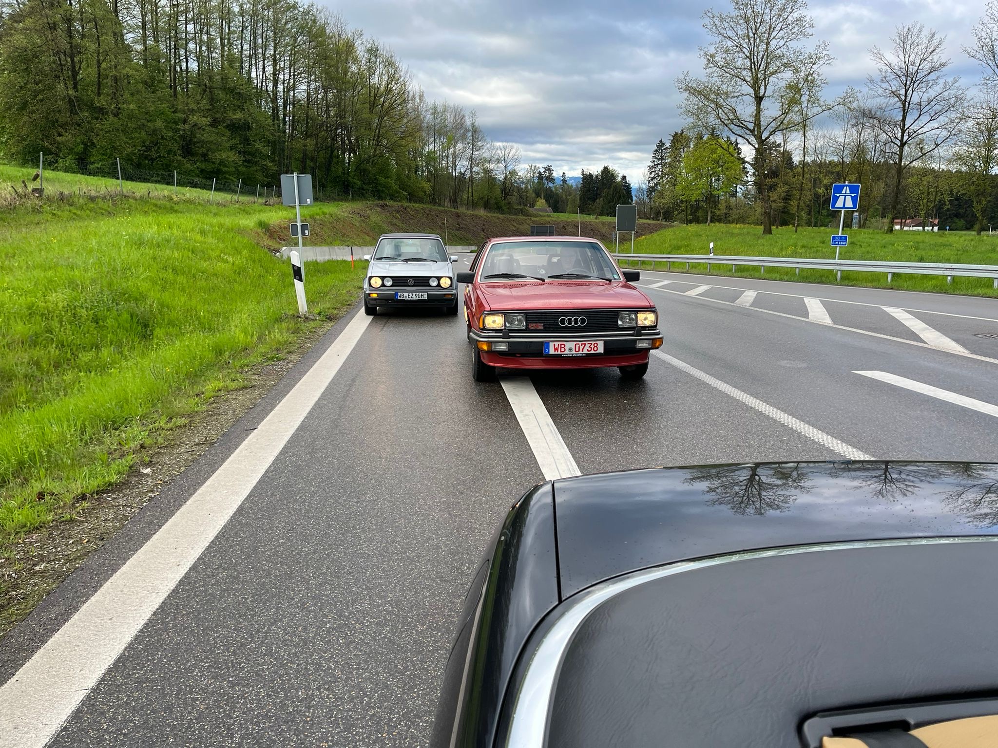 
								Golf 1 Cabrio Bel Air full									