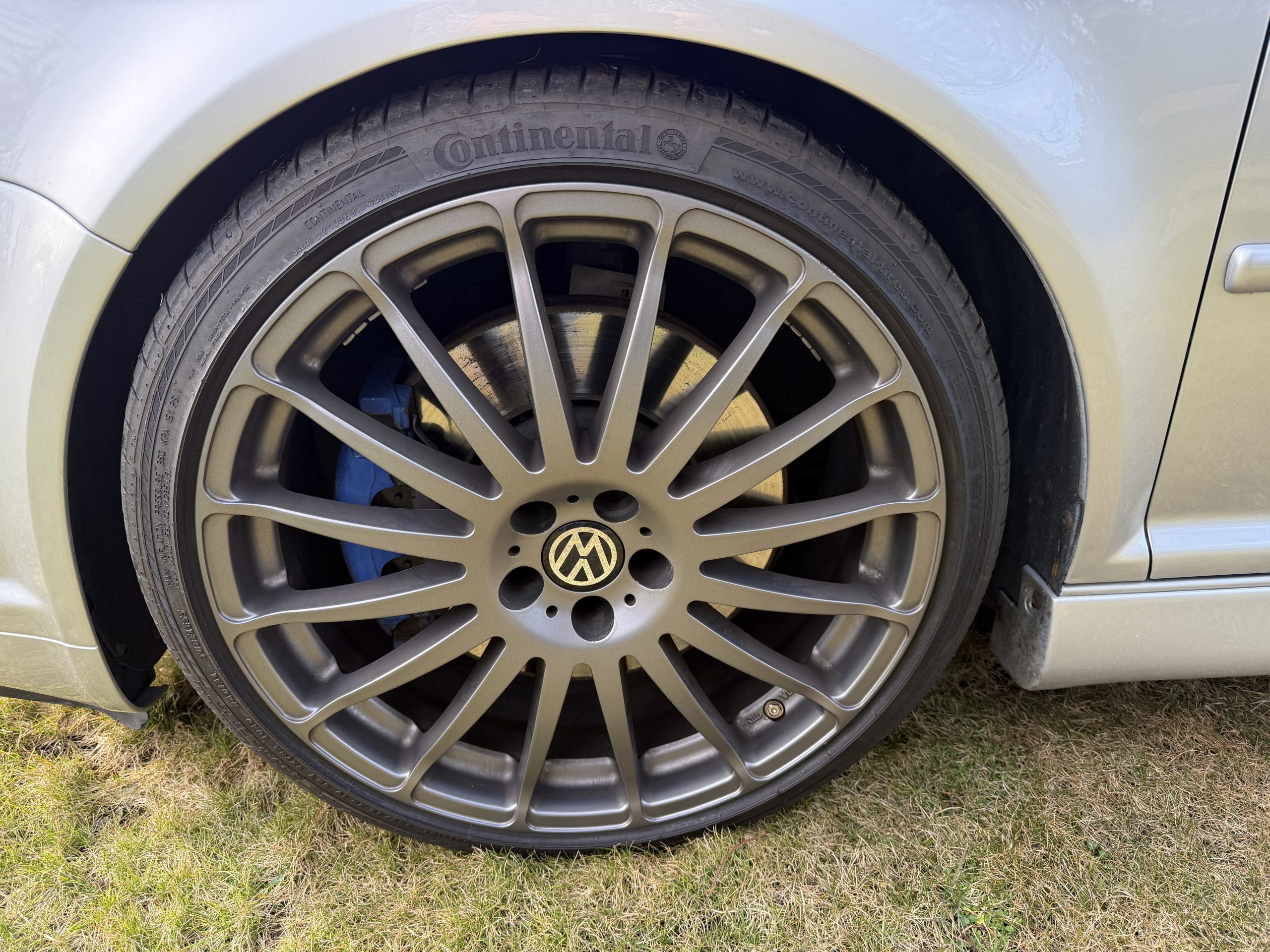 
								Golf R 32 full									