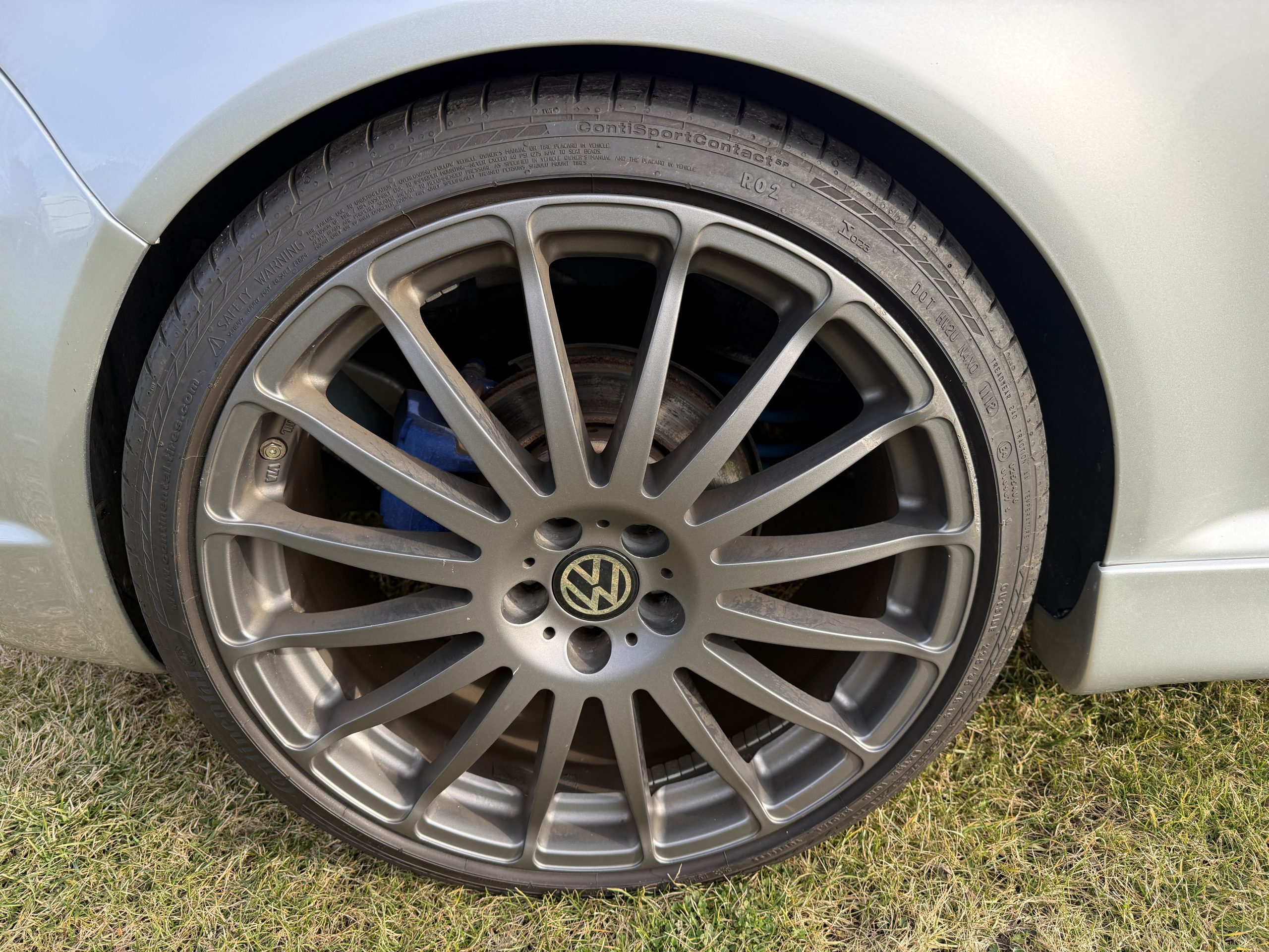
								Golf R 32 full									