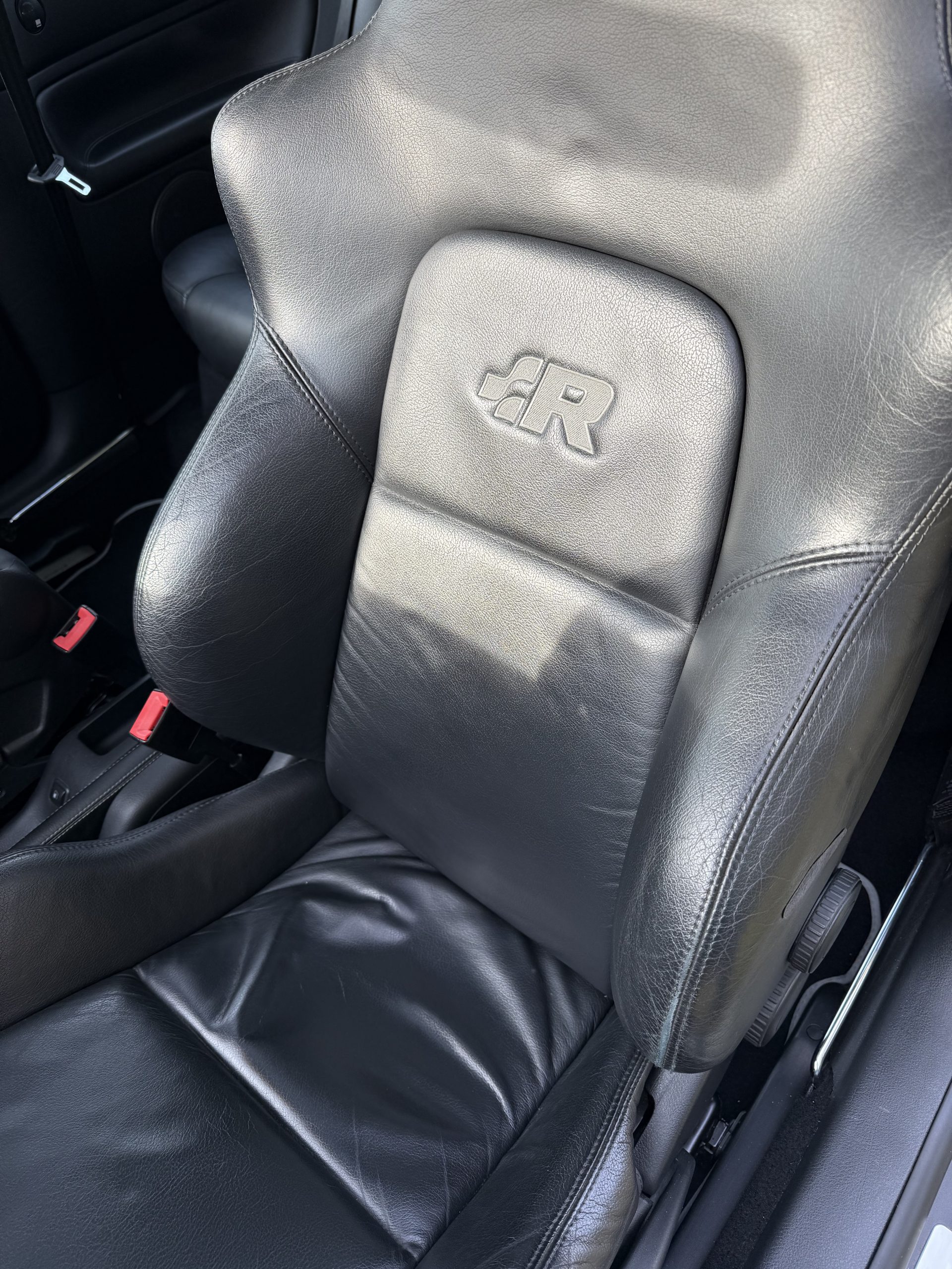 
								Golf R 32 full									