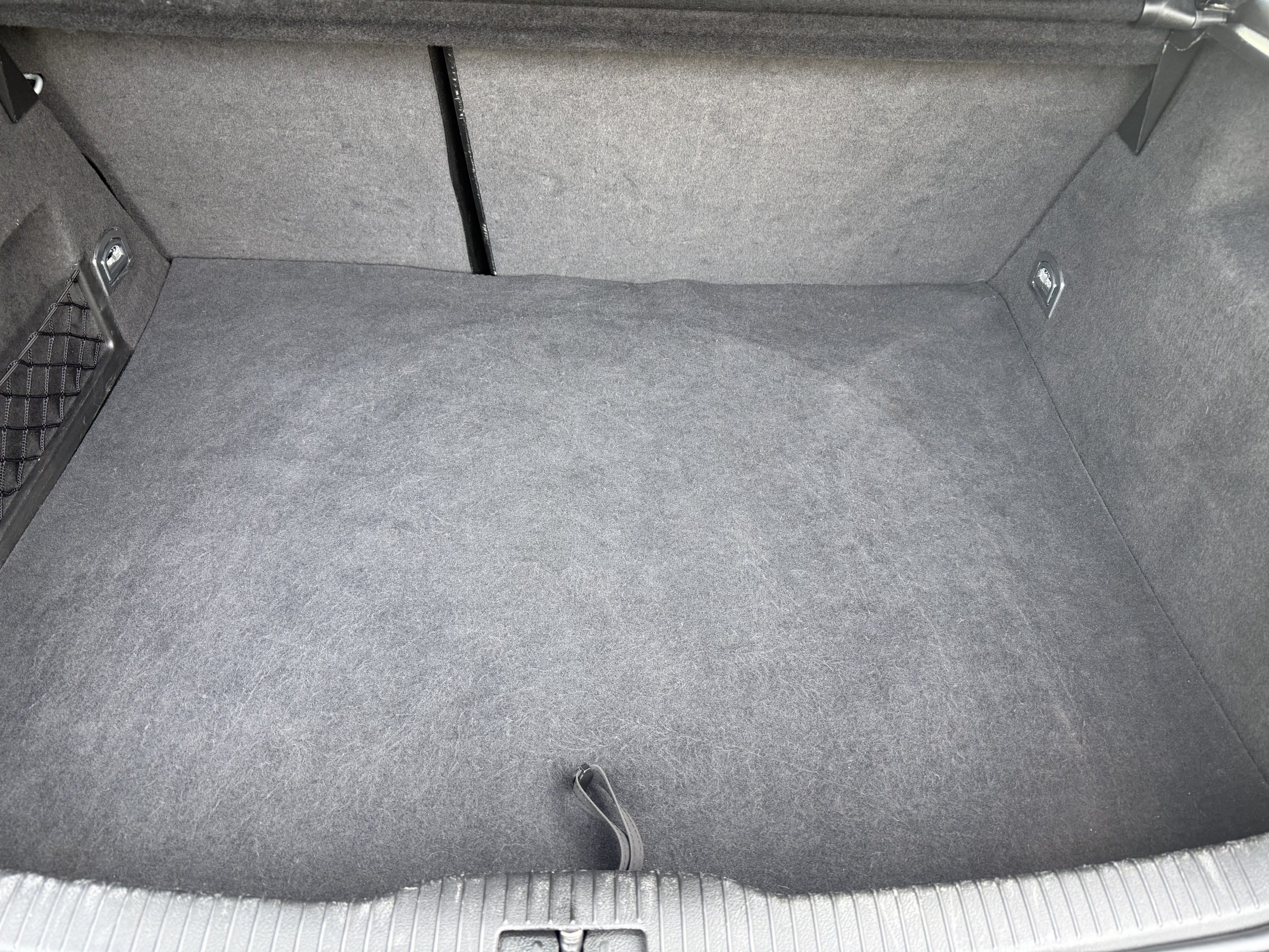 
								Golf R 32 full									