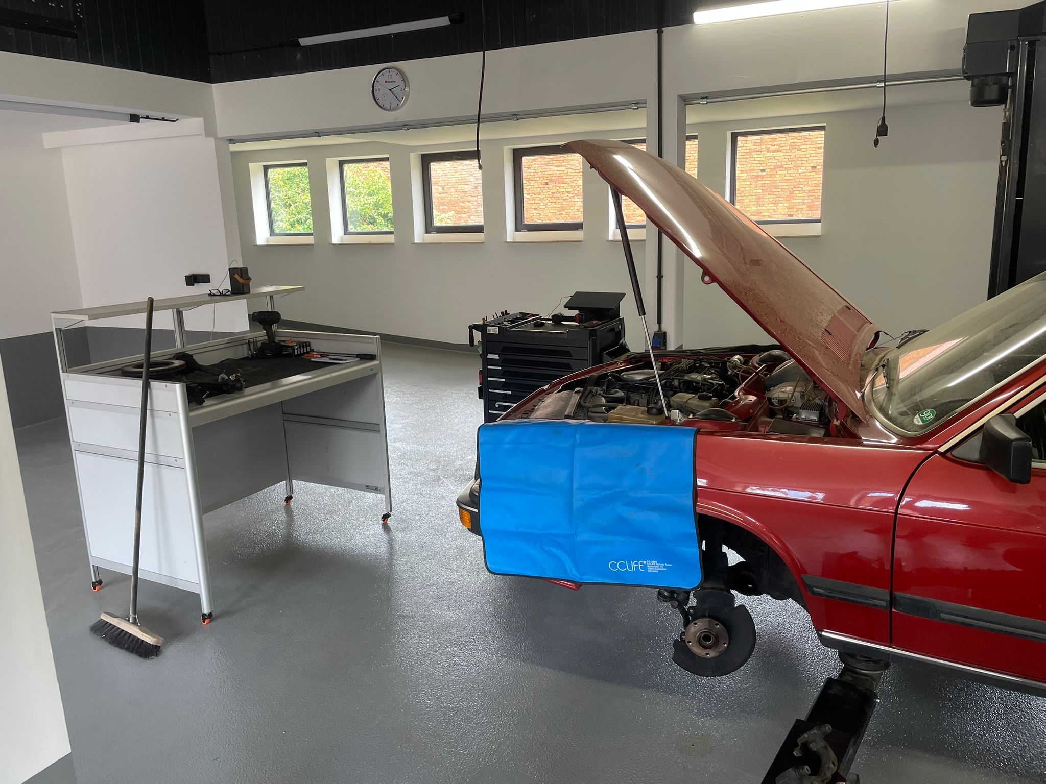 
								Audi 200 C2 Typ 43 full									