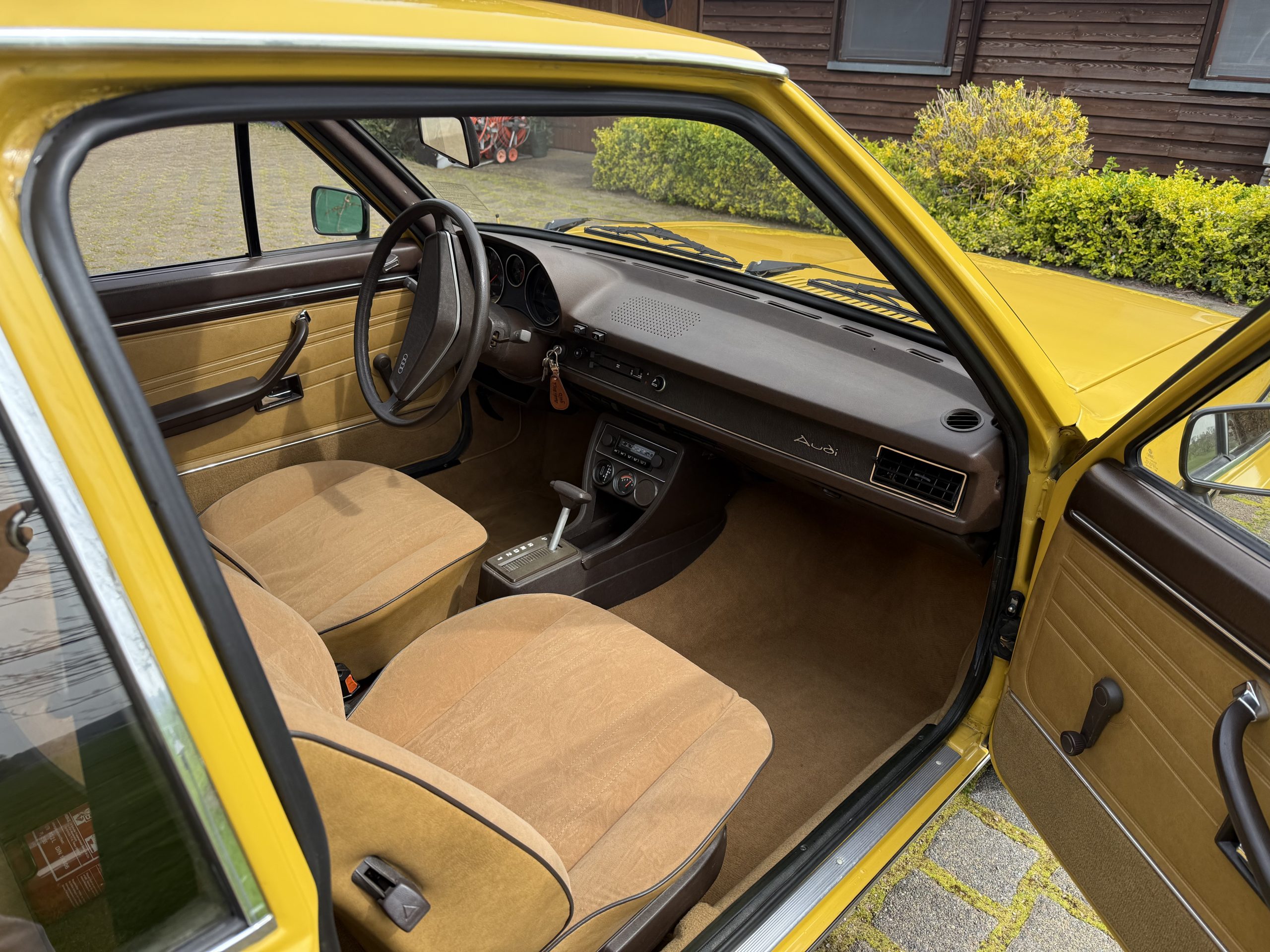 
								Audi 80 LS Automatik full									