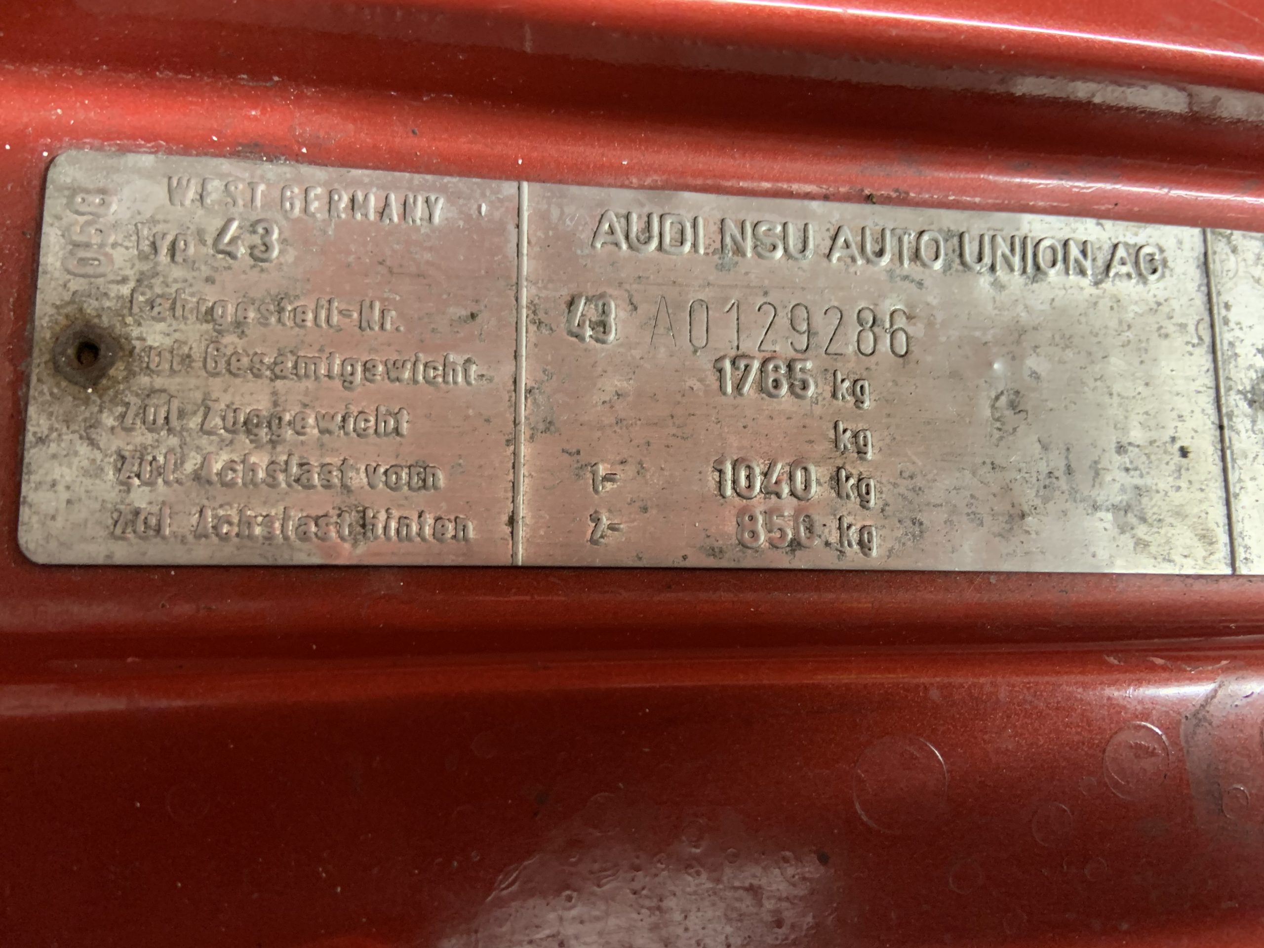 
								Audi 200 C2 Typ 43 full									