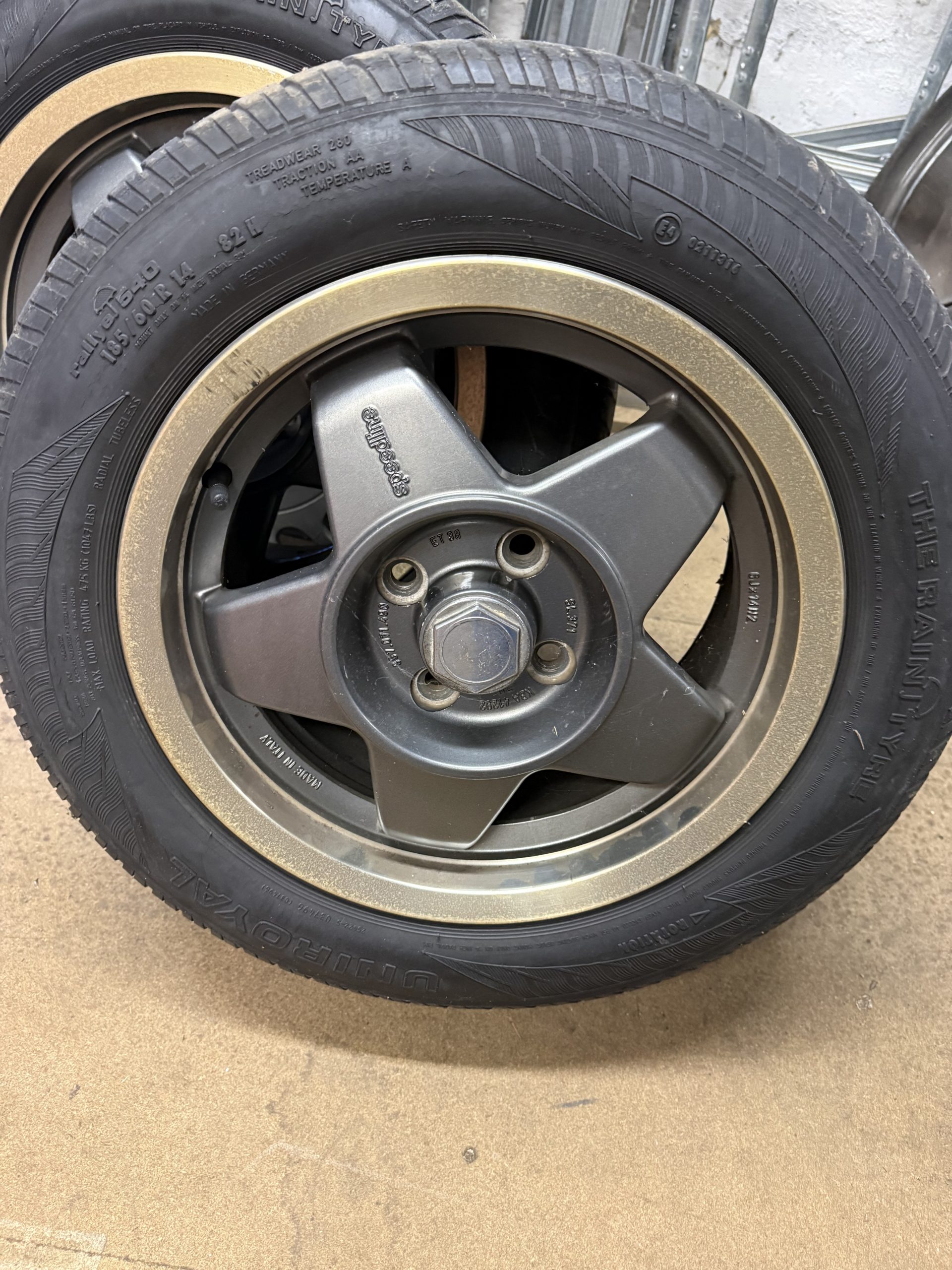 
								Golf 2 GL full									
