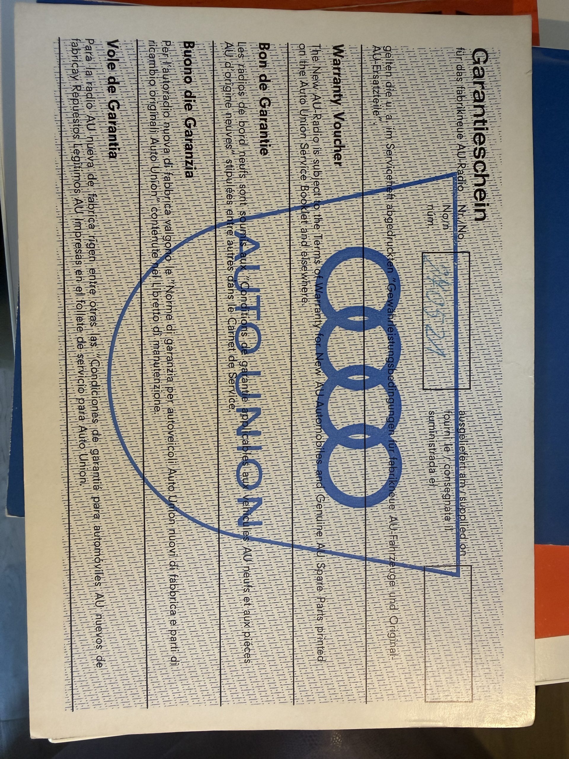 
								Audi 60 L Stahlschiebedach full									