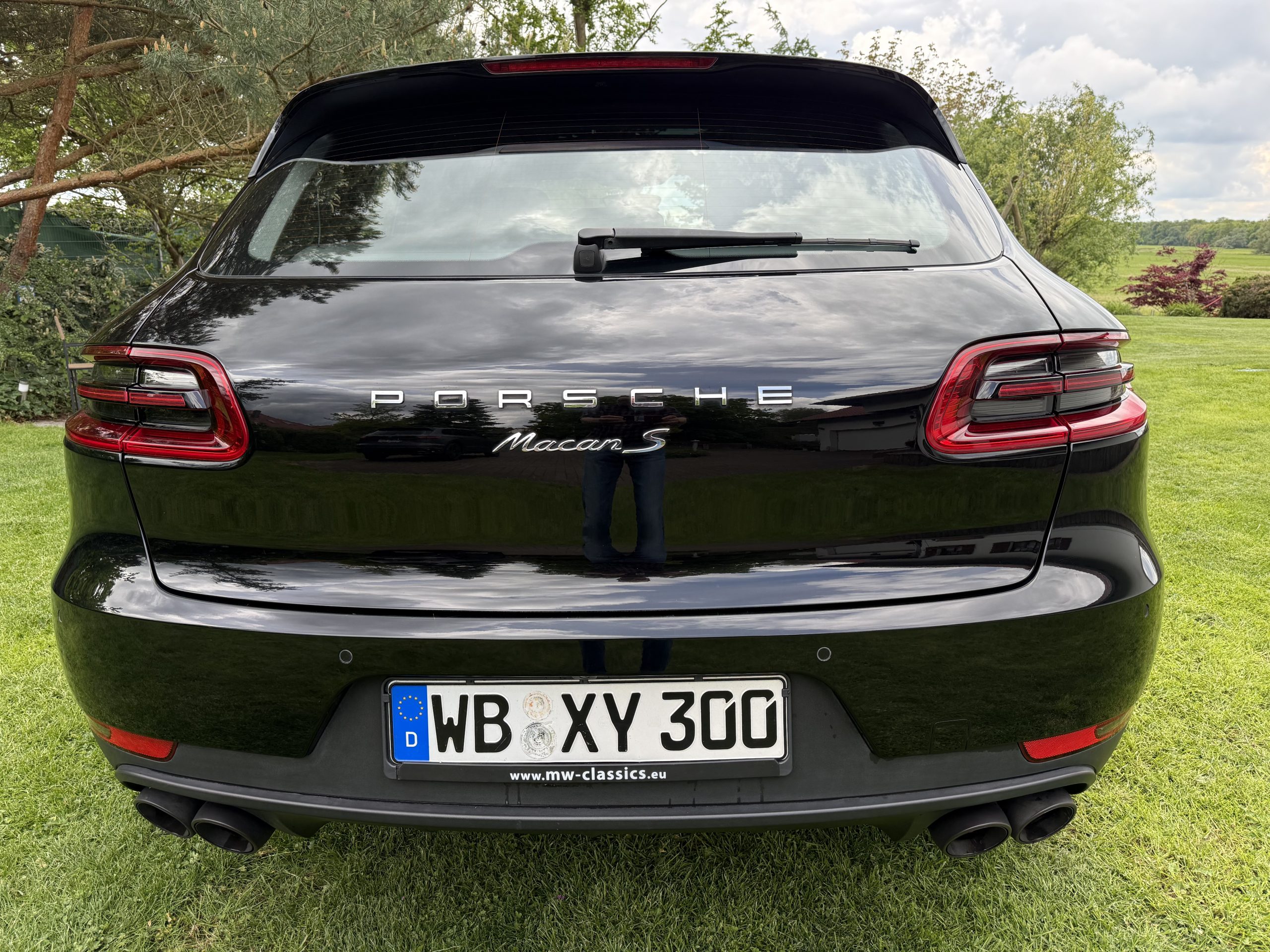 
								Porsche Macan S full									
